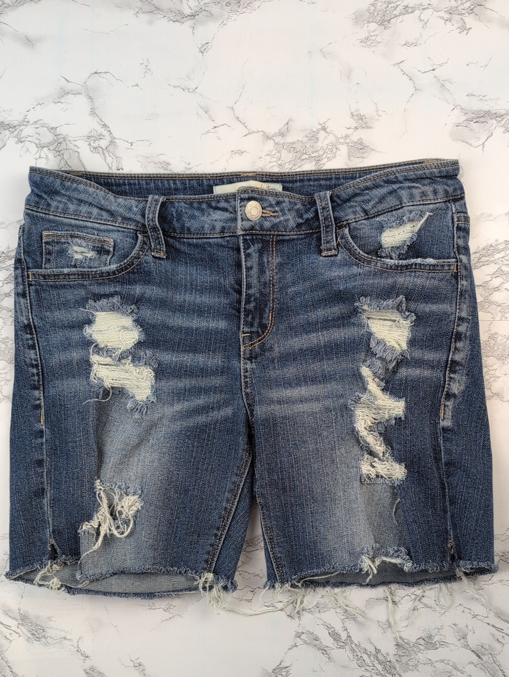 Daytrip Refined Lynx Skinny Distressed Jeans 29R Raw Hem
